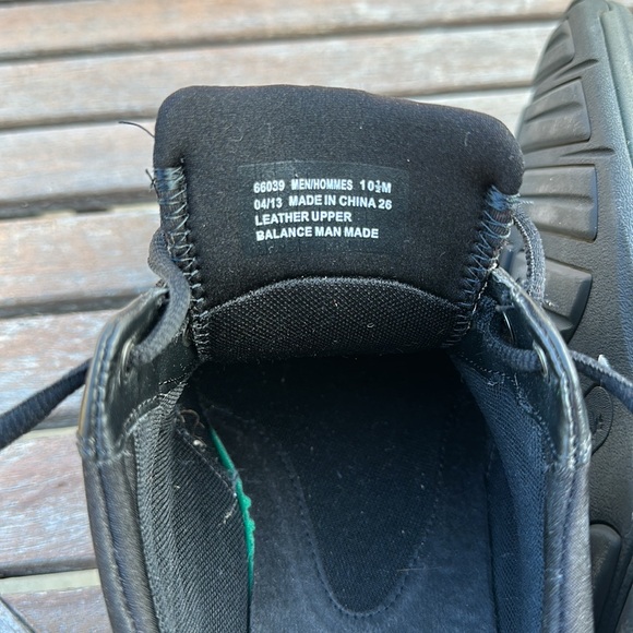 Clark’s Men’s dress shoes- black 10.5 M.  Leather upper only worn a few times. - Picture 6 of 8